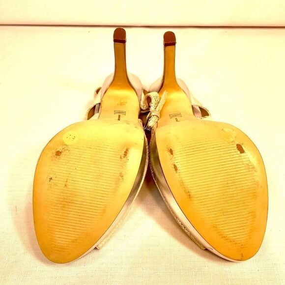 WHITE AND SILVER ANKLE STRAP w PEEP TOE 5” SILVER SPIKE HEELS SIZE 8.5 by INC - Picture 5 of 5